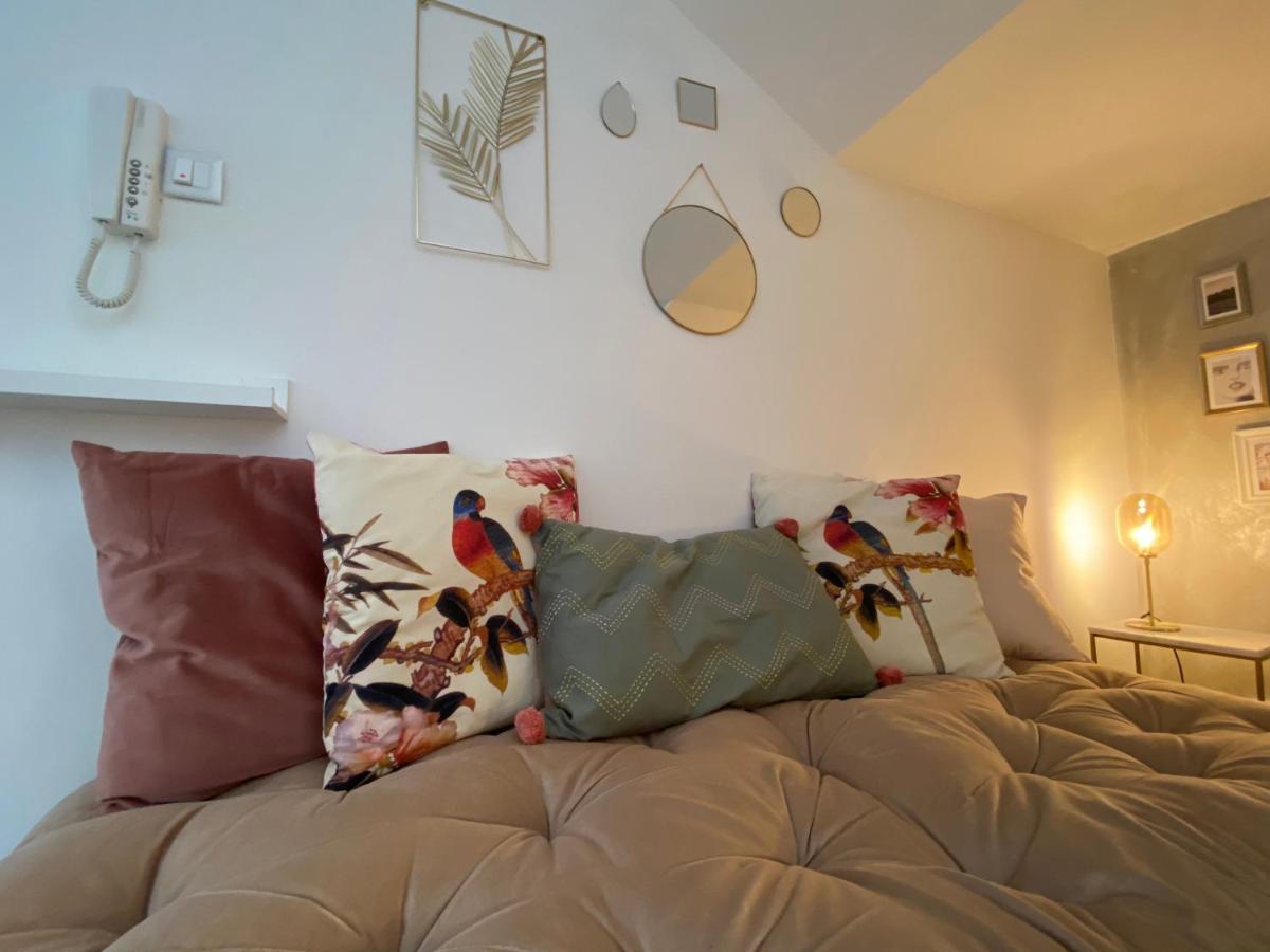 Maison Morandi Spinone Al Lago Bagian luar foto