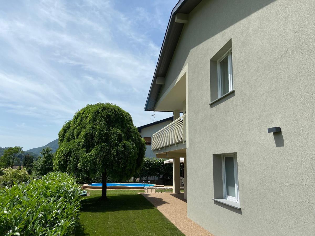 Maison Morandi Spinone Al Lago Bagian luar foto