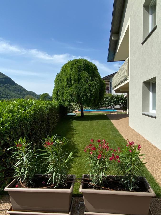 Maison Morandi Spinone Al Lago Bagian luar foto