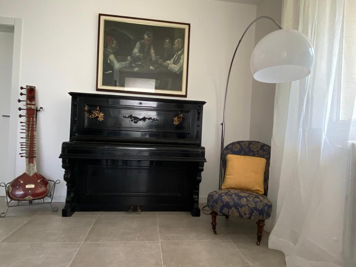 Maison Morandi Spinone Al Lago Bagian luar foto