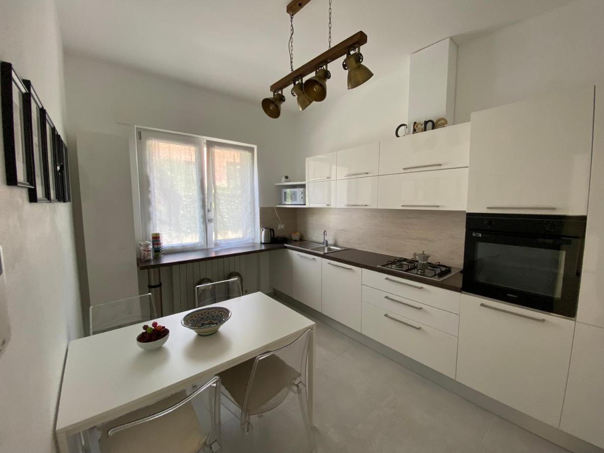 Maison Morandi Spinone Al Lago Bagian luar foto