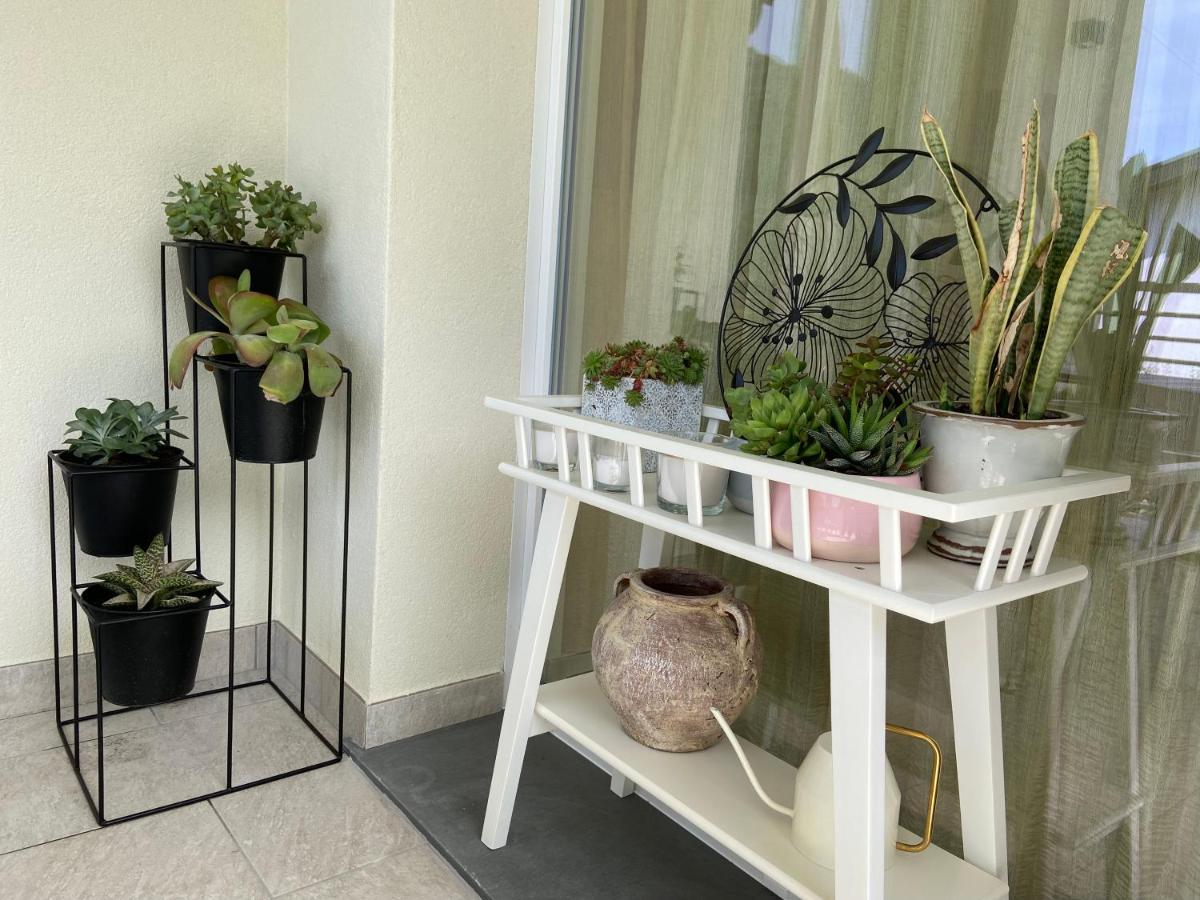 Maison Morandi Spinone Al Lago Bagian luar foto